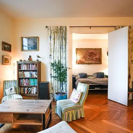 17th Arrondissement Retreat Apartment